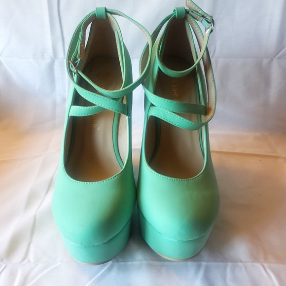 Size 7 Mint Green Platform Chase + Chloe - Picture 2 of 5